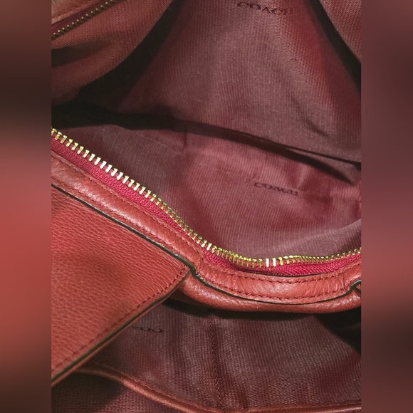 Coach EDIE Pebbled Leather Hobo/Shoulder bag - Picture 5 of 16